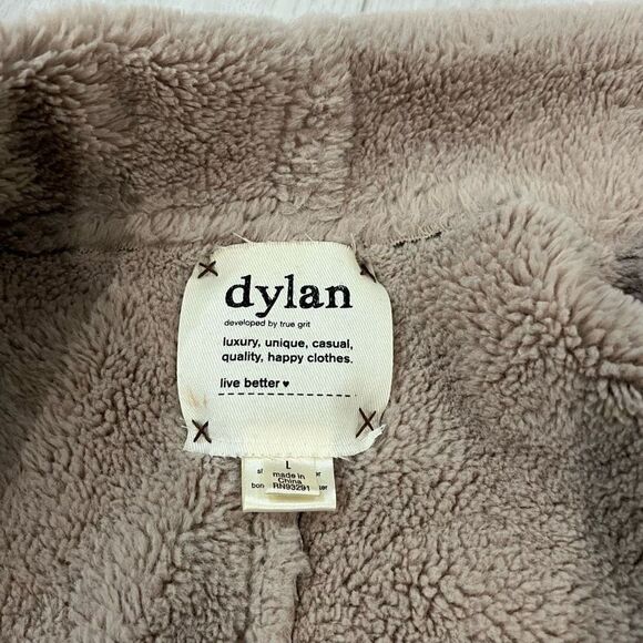 DYLAN Women's L Brown Faux
Vegan Suede Shearling Cozy Open
Front Vest - Picture 7 of 8